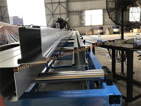 YX85-67 Batten