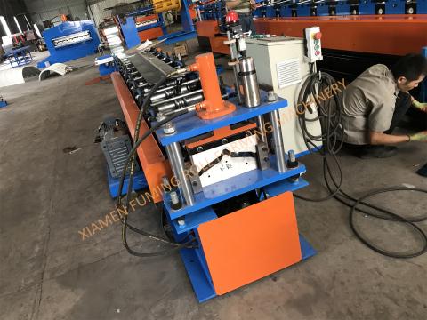 YX63-271 Ridge Cap