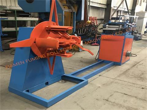1.5T*300 simple un-coiler with pre-leveling device